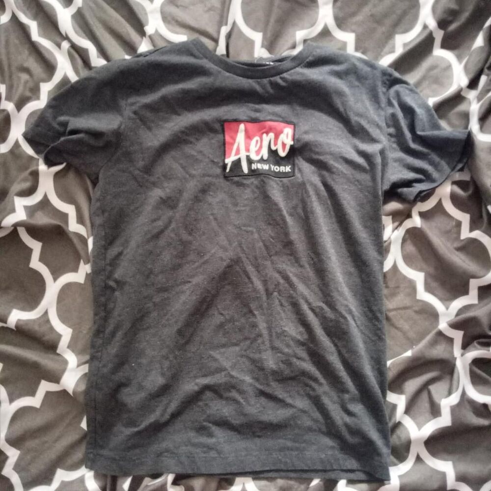 Aeropostale Women's Black and Grey T-shirt
